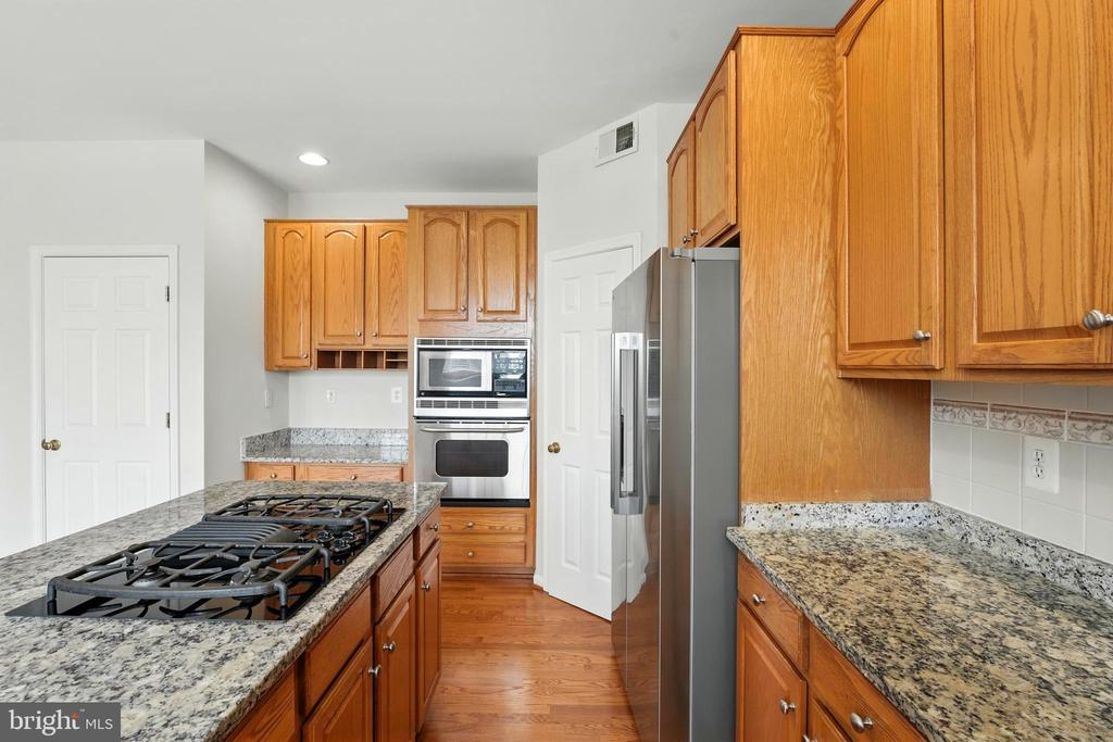 705 HOLLY LEAF, CULPEPER, Virginia 22701, 5 Bedrooms Bedrooms, ,2 BathroomsBathrooms,Residential,705 HOLLY LEAF,VACU2011194 MLS # VACU2011194