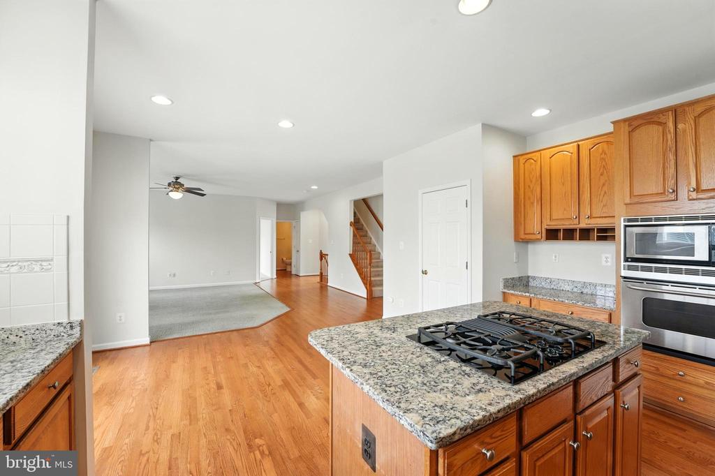 705 HOLLY LEAF, CULPEPER, Virginia 22701, 5 Bedrooms Bedrooms, ,2 BathroomsBathrooms,Residential,705 HOLLY LEAF,VACU2011194 MLS # VACU2011194