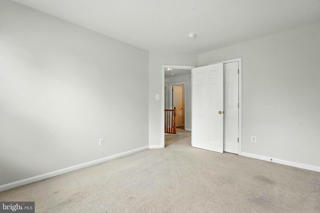 705 HOLLY LEAF, CULPEPER, Virginia 22701, 5 Bedrooms Bedrooms, ,2 BathroomsBathrooms,Residential,705 HOLLY LEAF,VACU2011194 MLS # VACU2011194