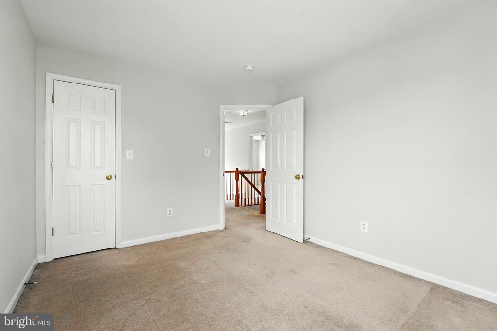 705 HOLLY LEAF, CULPEPER, Virginia 22701, 5 Bedrooms Bedrooms, ,2 BathroomsBathrooms,Residential,705 HOLLY LEAF,VACU2011194 MLS # VACU2011194