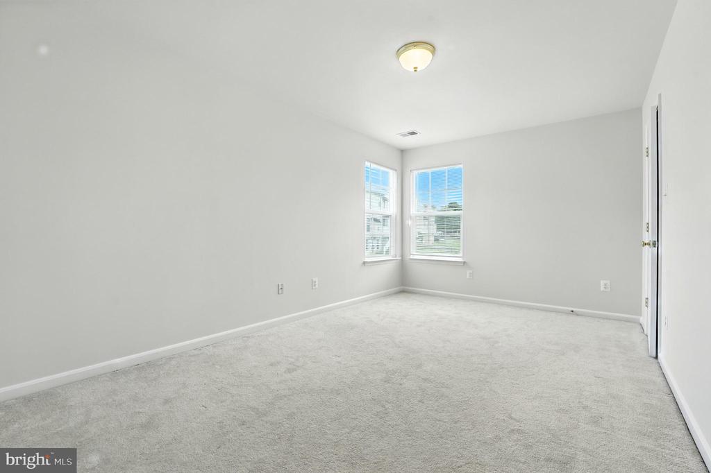 705 HOLLY LEAF, CULPEPER, Virginia 22701, 5 Bedrooms Bedrooms, ,2 BathroomsBathrooms,Residential,705 HOLLY LEAF,VACU2011194 MLS # VACU2011194