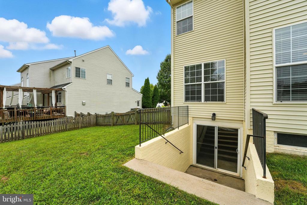 705 HOLLY LEAF, CULPEPER, Virginia 22701, 5 Bedrooms Bedrooms, ,2 BathroomsBathrooms,Residential,705 HOLLY LEAF,VACU2011194 MLS # VACU2011194