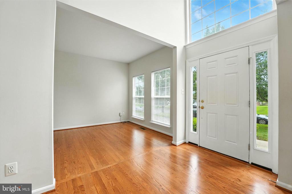 705 HOLLY LEAF, CULPEPER, Virginia 22701, 5 Bedrooms Bedrooms, ,2 BathroomsBathrooms,Residential,705 HOLLY LEAF,VACU2011194 MLS # VACU2011194