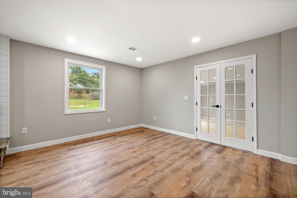 655 FOXCROFT RD, WARRENTON, Virginia 20186, 4 Bedrooms Bedrooms, ,2 BathroomsBathrooms,Residential,655 FOXCROFT RD,VAFQ2017764 MLS # VAFQ2017764