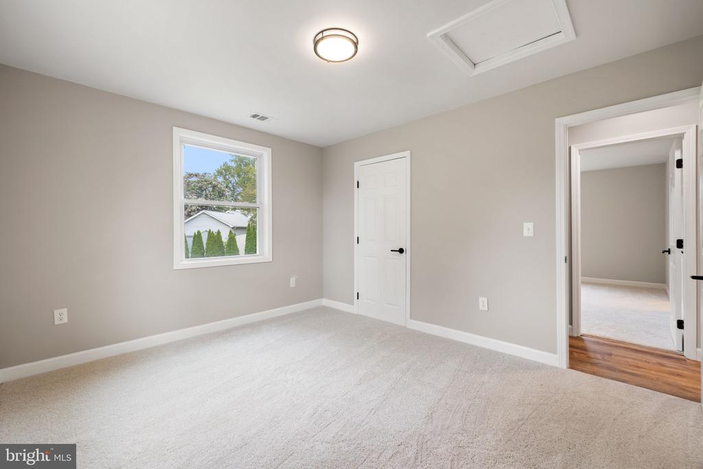 655 FOXCROFT RD, WARRENTON, Virginia 20186, 4 Bedrooms Bedrooms, ,2 BathroomsBathrooms,Residential,655 FOXCROFT RD,VAFQ2017764 MLS # VAFQ2017764