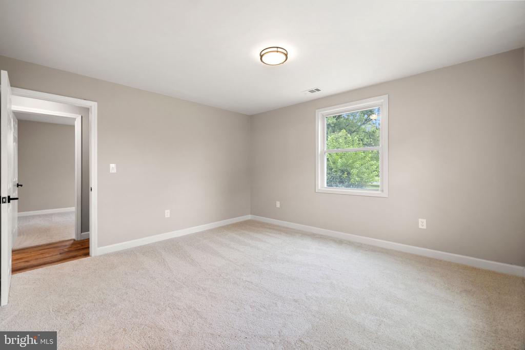 655 FOXCROFT RD, WARRENTON, Virginia 20186, 4 Bedrooms Bedrooms, ,2 BathroomsBathrooms,Residential,655 FOXCROFT RD,VAFQ2017764 MLS # VAFQ2017764