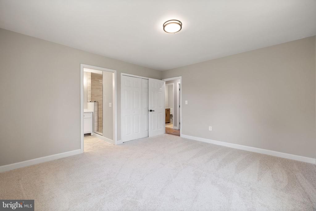 655 FOXCROFT RD, WARRENTON, Virginia 20186, 4 Bedrooms Bedrooms, ,2 BathroomsBathrooms,Residential,655 FOXCROFT RD,VAFQ2017764 MLS # VAFQ2017764