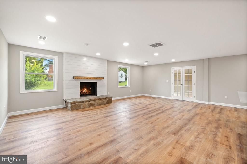 655 FOXCROFT RD, WARRENTON, Virginia 20186, 4 Bedrooms Bedrooms, ,2 BathroomsBathrooms,Residential,655 FOXCROFT RD,VAFQ2017764 MLS # VAFQ2017764