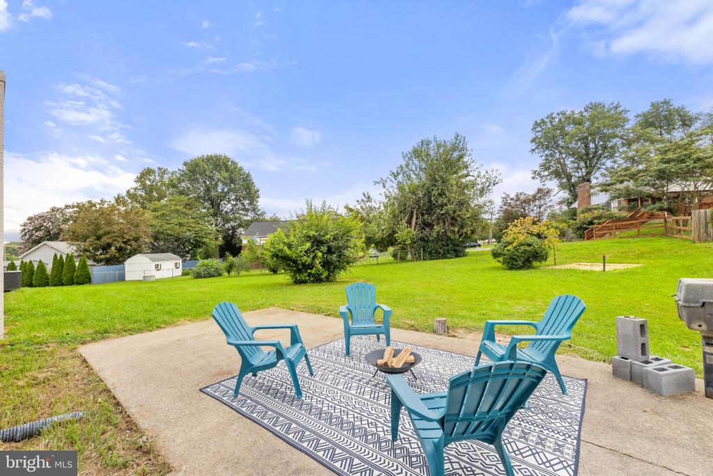 655 FOXCROFT RD, WARRENTON, Virginia 20186, 4 Bedrooms Bedrooms, ,2 BathroomsBathrooms,Residential,655 FOXCROFT RD,VAFQ2017764 MLS # VAFQ2017764