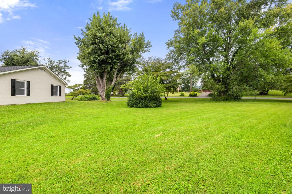 655 FOXCROFT RD, WARRENTON, Virginia 20186, 4 Bedrooms Bedrooms, ,2 BathroomsBathrooms,Residential,655 FOXCROFT RD,VAFQ2017764 MLS # VAFQ2017764