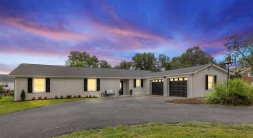 655 FOXCROFT RD, WARRENTON, Virginia 20186, 4 Bedrooms Bedrooms, ,2 BathroomsBathrooms,Residential,655 FOXCROFT RD,VAFQ2017764 MLS # VAFQ2017764