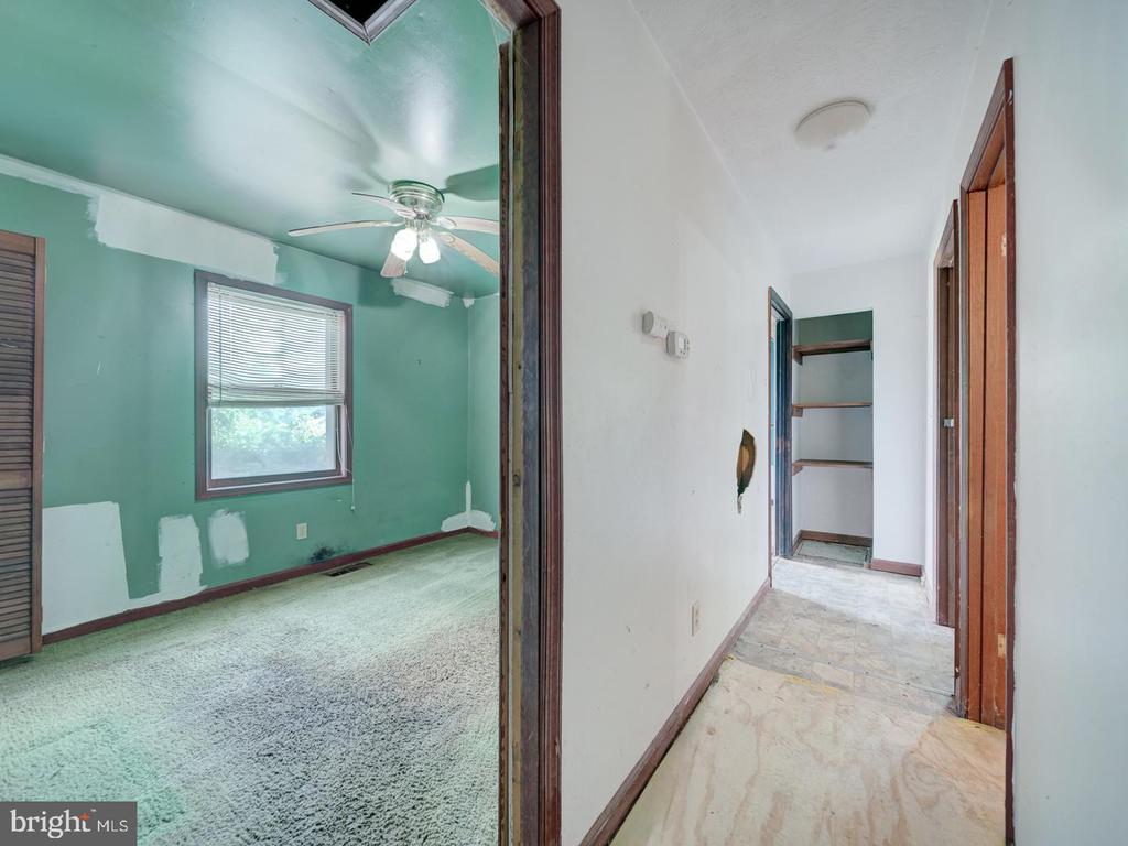 5724 ROSS DR, FREDERICKSBURG, Virginia 22407, 3 Bedrooms Bedrooms, ,1 BathroomBathrooms,Residential,5724 ROSS DR,VASP2035000 MLS # VASP2035000