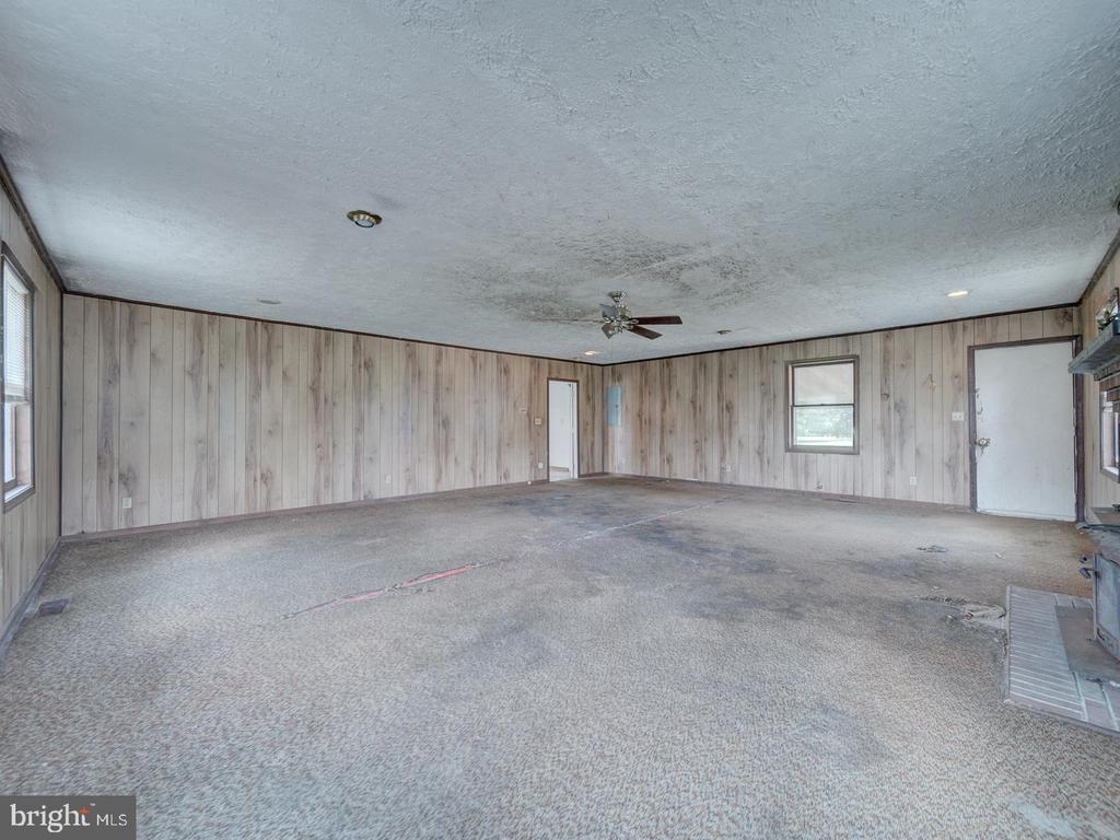 5724 ROSS DR, FREDERICKSBURG, Virginia 22407, 3 Bedrooms Bedrooms, ,1 BathroomBathrooms,Residential,5724 ROSS DR,VASP2035000 MLS # VASP2035000