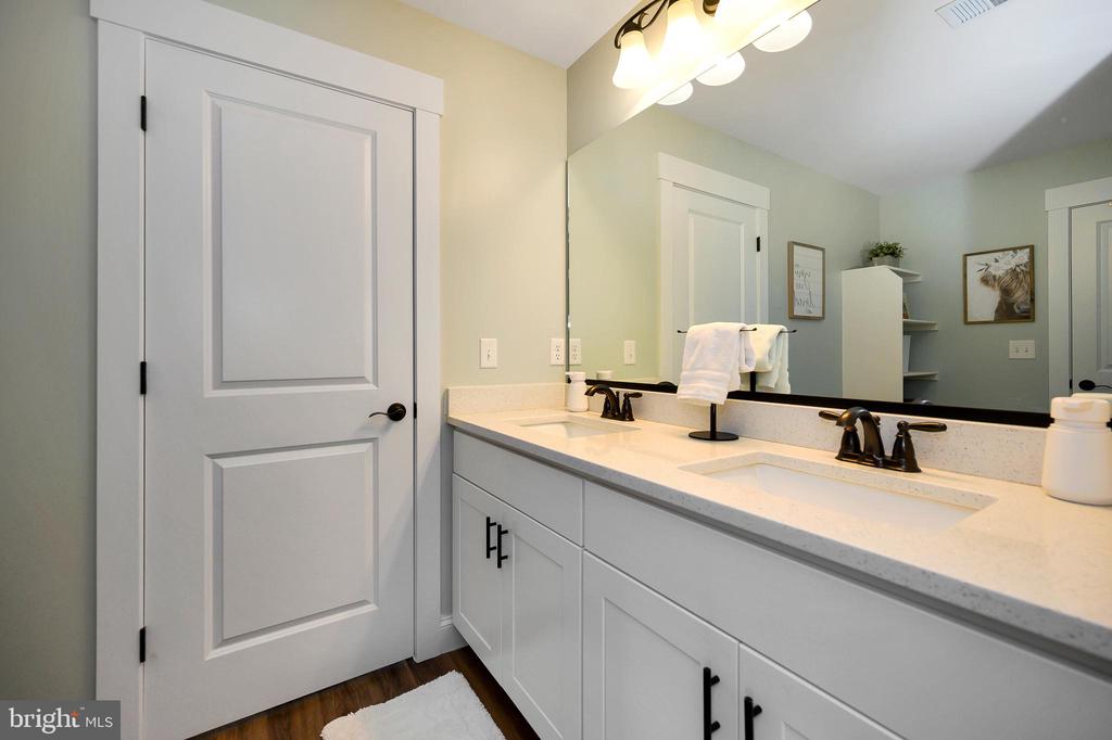 0 TAPPS FORD ROAD, AMISSVILLE, Virginia 20106, 5 Bedrooms Bedrooms, ,4 BathroomsBathrooms,Residential,0 TAPPS FORD ROAD,VAFQ2017858 MLS # VAFQ2017858