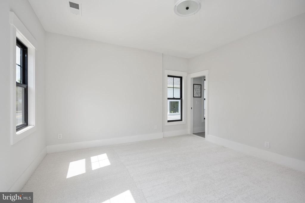 8639 ROSNI WAY, FREDERICKSBURG, Virginia 22407, 3 Bedrooms Bedrooms, ,2 BathroomsBathrooms,Residential,8639 ROSNI WAY,VASP2035392 MLS # VASP2035392