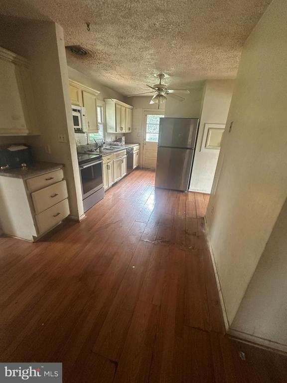 426 AZALEA ST, CULPEPER, Virginia 22701, 4 Bedrooms Bedrooms, ,2 BathroomsBathrooms,Residential,426 AZALEA ST,VACU2011250 MLS # VACU2011250