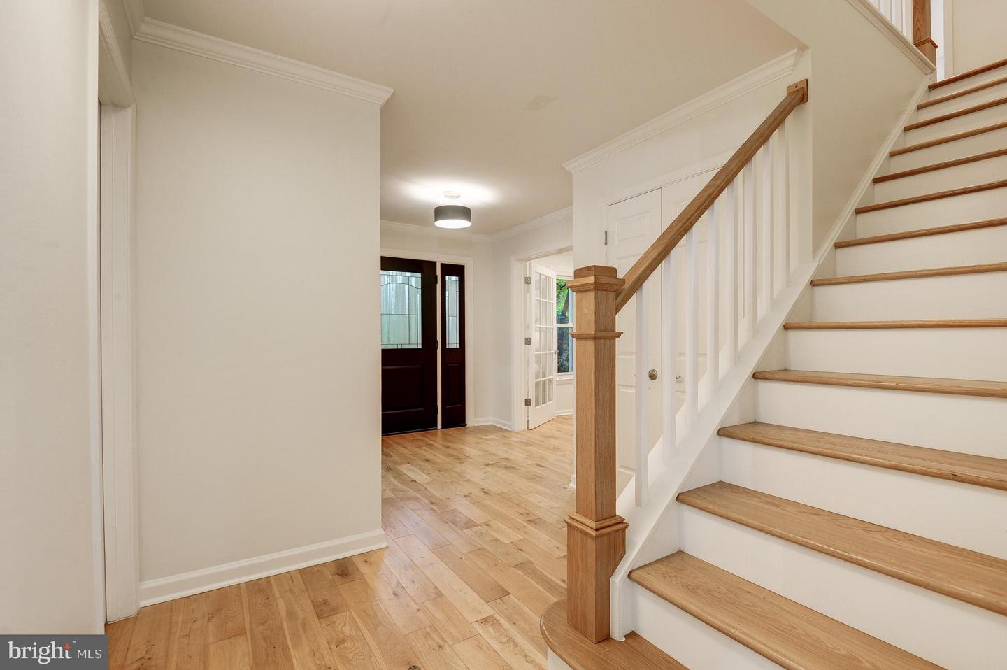 11923 FALLEN HOLLY CT, GREAT FALLS, Virginia 22066, 4 Bedrooms Bedrooms, ,4 BathroomsBathrooms,Residential,For sale,11923 FALLEN HOLLY CT,VAFX2241380 MLS # VAFX2241380