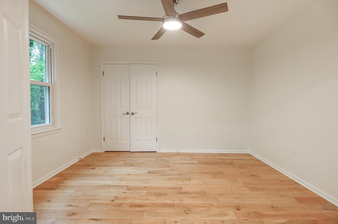11923 FALLEN HOLLY CT, GREAT FALLS, Virginia 22066, 4 Bedrooms Bedrooms, ,4 BathroomsBathrooms,Residential,For sale,11923 FALLEN HOLLY CT,VAFX2241380 MLS # VAFX2241380