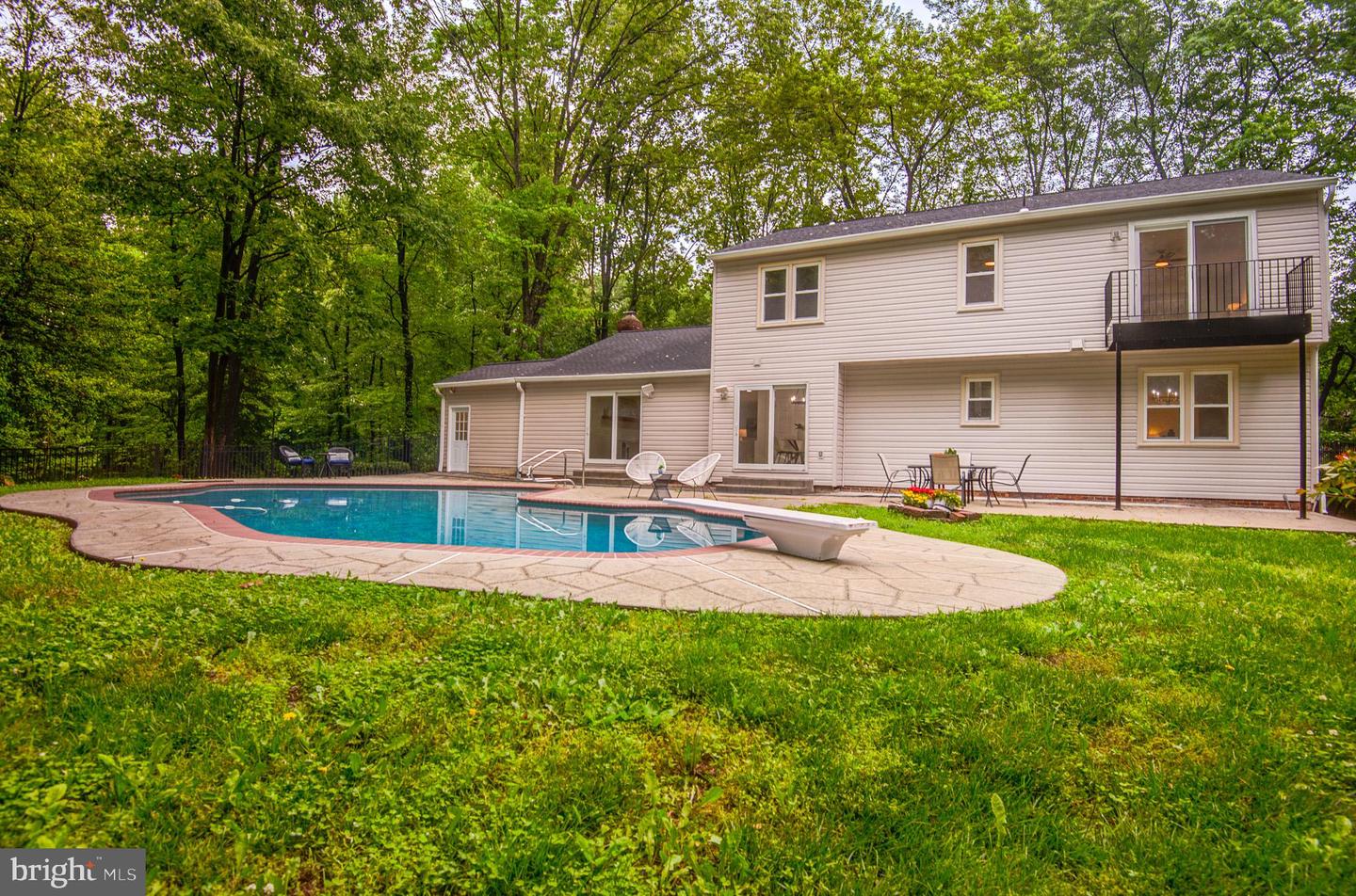 11923 FALLEN HOLLY CT, GREAT FALLS, Virginia 22066, 4 Bedrooms Bedrooms, ,4 BathroomsBathrooms,Residential,For sale,11923 FALLEN HOLLY CT,VAFX2241380 MLS # VAFX2241380