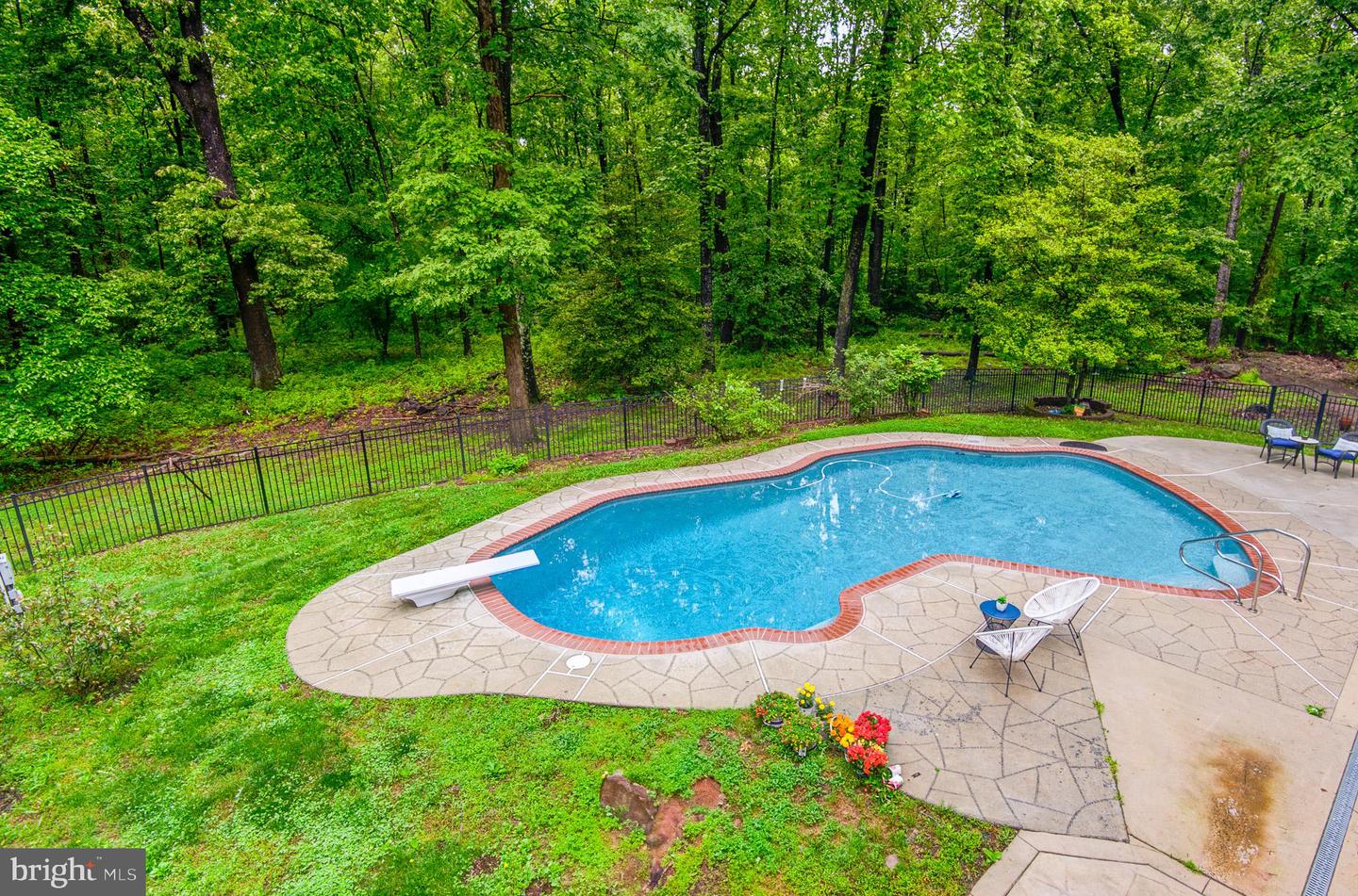 11923 FALLEN HOLLY CT, GREAT FALLS, Virginia 22066, 4 Bedrooms Bedrooms, ,4 BathroomsBathrooms,Residential,For sale,11923 FALLEN HOLLY CT,VAFX2241380 MLS # VAFX2241380