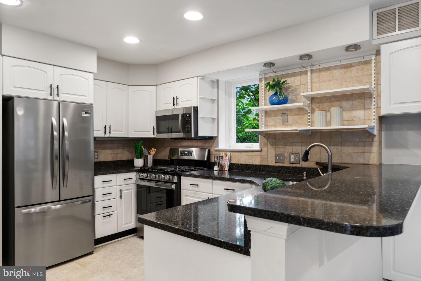 2323 N VERMONT ST, ARLINGTON, Virginia 22207, 4 Bedrooms Bedrooms, ,3 BathroomsBathrooms,Residential,For sale,2323 N VERMONT ST,VAAR2057876 MLS # VAAR2057876
