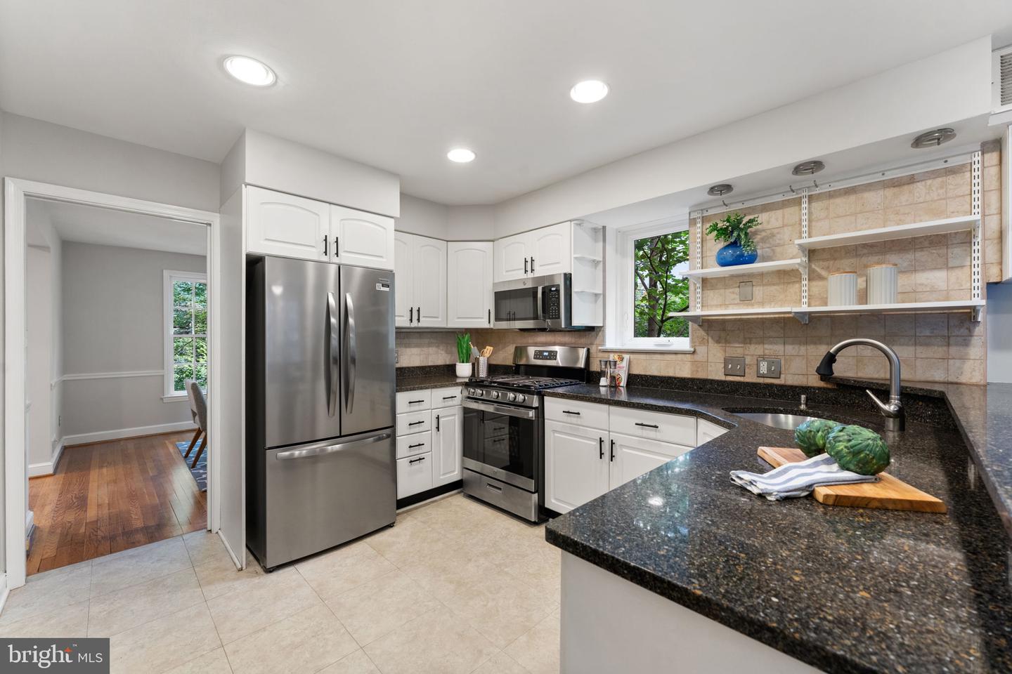 2323 N VERMONT ST, ARLINGTON, Virginia 22207, 4 Bedrooms Bedrooms, ,3 BathroomsBathrooms,Residential,For sale,2323 N VERMONT ST,VAAR2057876 MLS # VAAR2057876