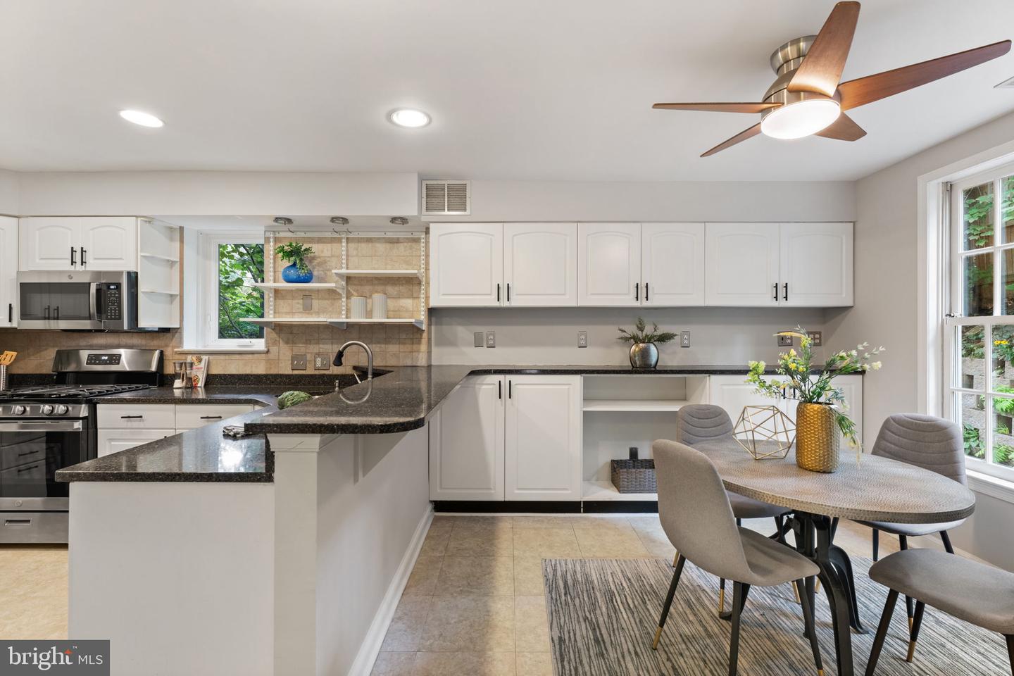 2323 N VERMONT ST, ARLINGTON, Virginia 22207, 4 Bedrooms Bedrooms, ,3 BathroomsBathrooms,Residential,For sale,2323 N VERMONT ST,VAAR2057876 MLS # VAAR2057876