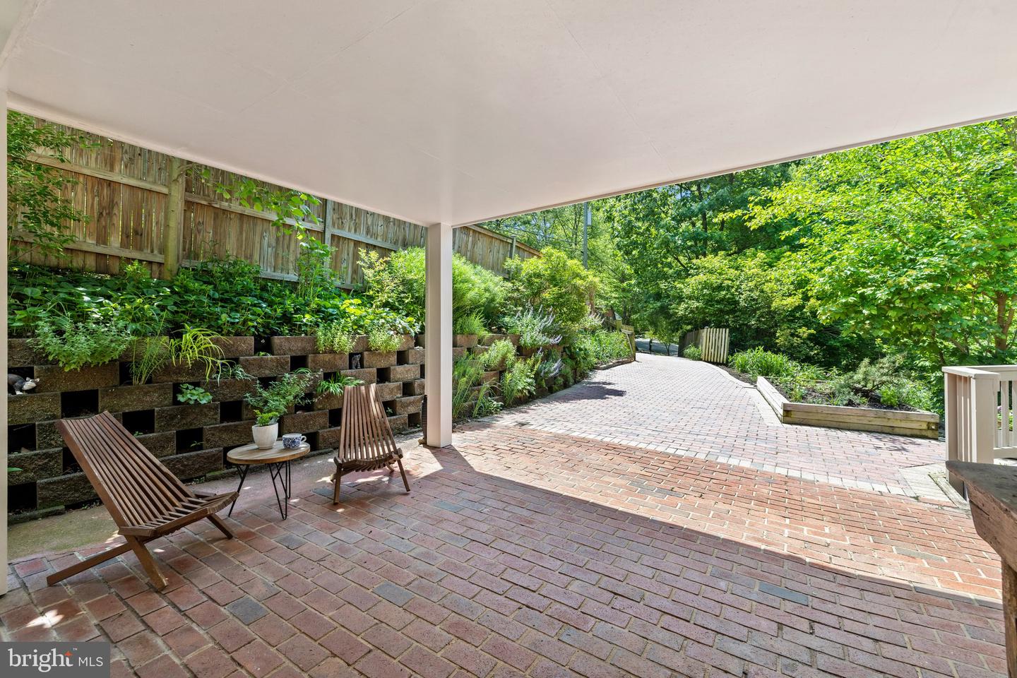 2323 N VERMONT ST, ARLINGTON, Virginia 22207, 4 Bedrooms Bedrooms, ,3 BathroomsBathrooms,Residential,For sale,2323 N VERMONT ST,VAAR2057876 MLS # VAAR2057876