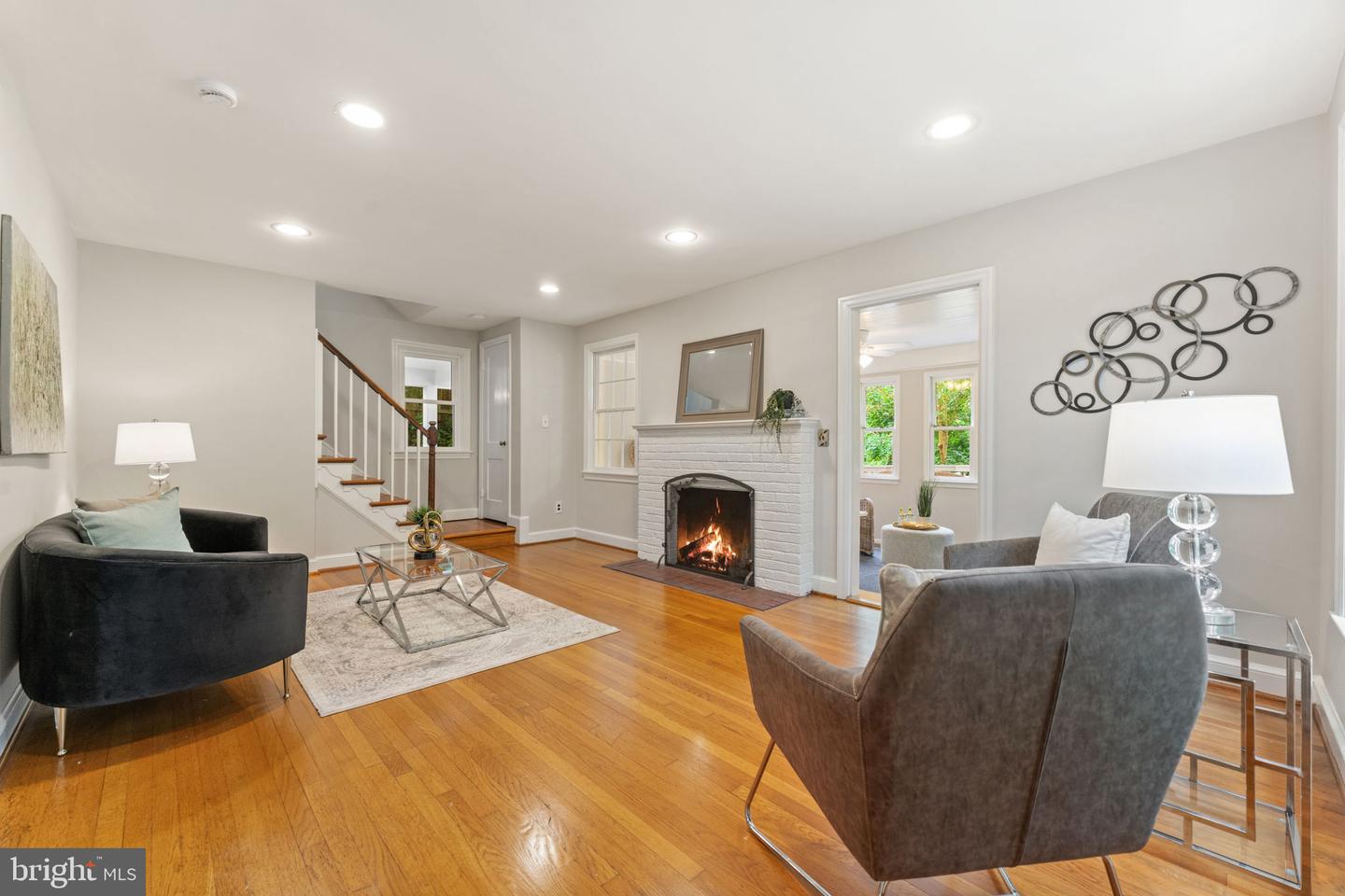2323 N VERMONT ST, ARLINGTON, Virginia 22207, 4 Bedrooms Bedrooms, ,3 BathroomsBathrooms,Residential,For sale,2323 N VERMONT ST,VAAR2057876 MLS # VAAR2057876