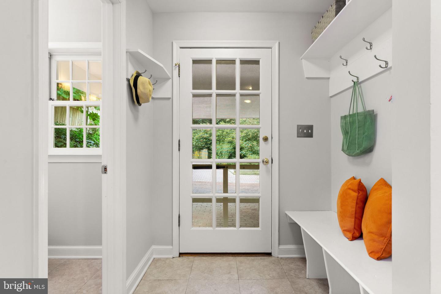 2323 N VERMONT ST, ARLINGTON, Virginia 22207, 4 Bedrooms Bedrooms, ,3 BathroomsBathrooms,Residential,For sale,2323 N VERMONT ST,VAAR2057876 MLS # VAAR2057876