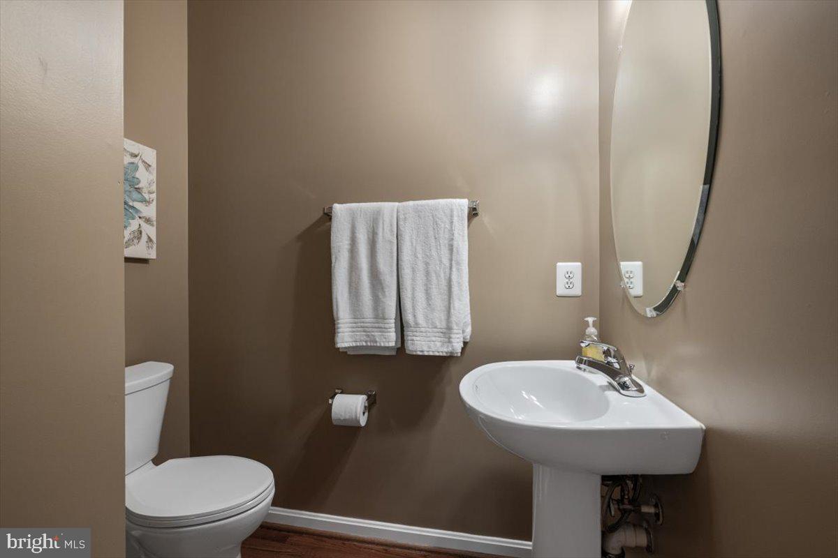 9308 EAGLE CT, MANASSAS PARK, Virginia 20111, 4 Bedrooms Bedrooms, ,3 BathroomsBathrooms,Residential,For sale,9308 EAGLE CT,VAMP2003058 MLS # VAMP2003058