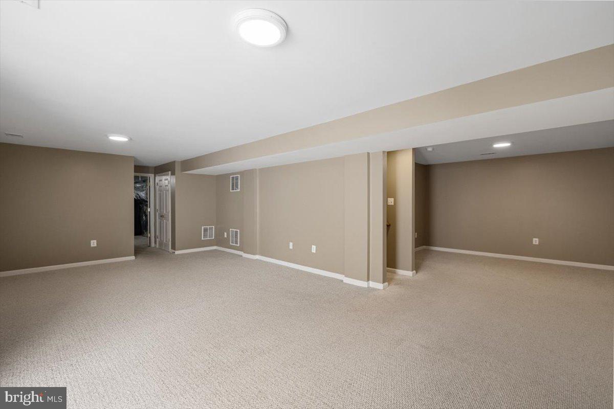 9308 EAGLE CT, MANASSAS PARK, Virginia 20111, 4 Bedrooms Bedrooms, ,3 BathroomsBathrooms,Residential,For sale,9308 EAGLE CT,VAMP2003058 MLS # VAMP2003058