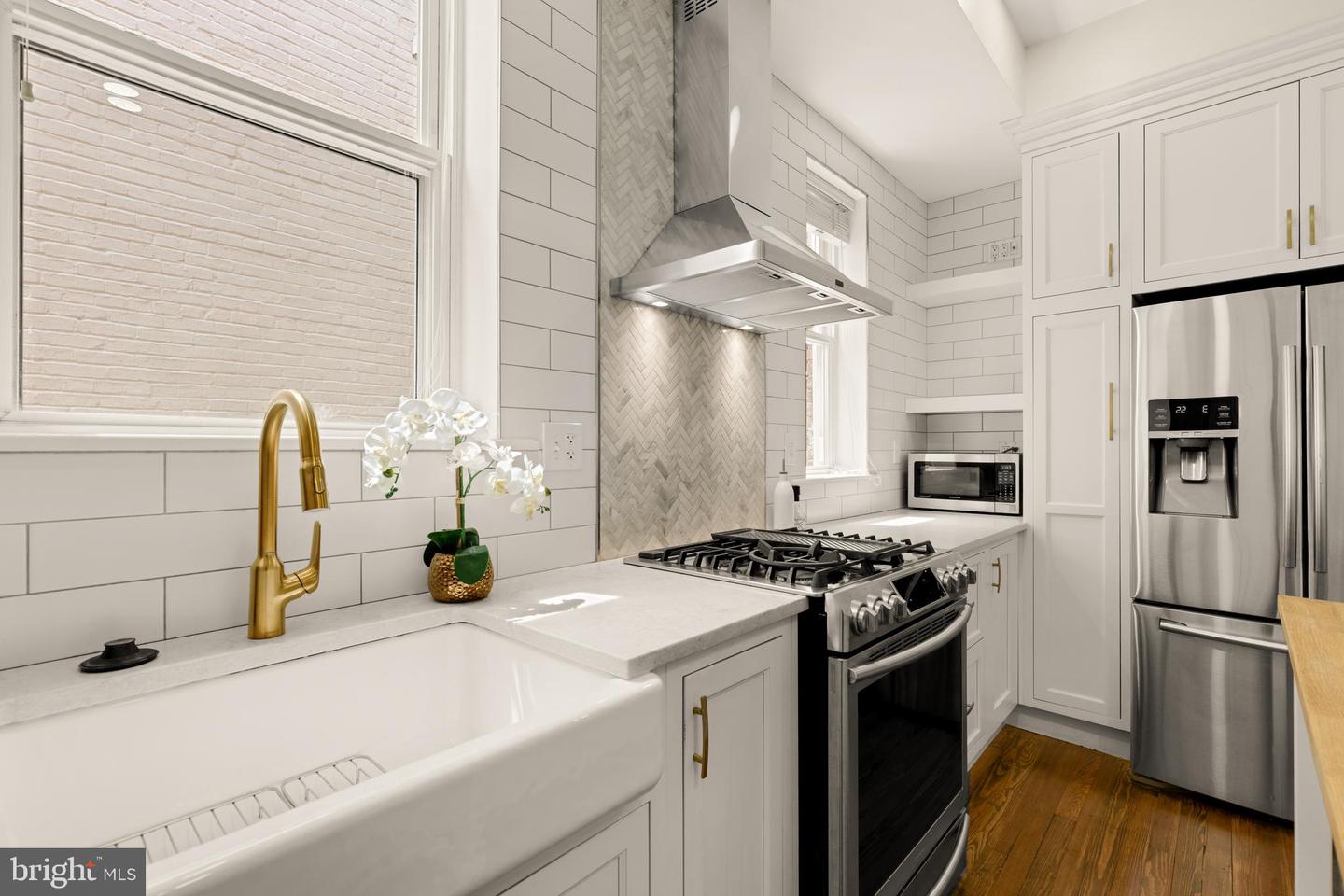 2917 NORTH CAPITOL ST NE, WASHINGTON, District Of Columbia 20002, 4 Bedrooms Bedrooms, ,3 BathroomsBathrooms,Residential,For sale,2917 NORTH CAPITOL ST NE,DCDC2202304 MLS # DCDC2202304