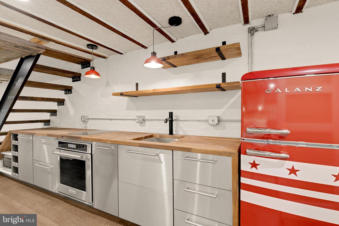 2917 NORTH CAPITOL ST NE, WASHINGTON, District Of Columbia 20002, 4 Bedrooms Bedrooms, ,3 BathroomsBathrooms,Residential,For sale,2917 NORTH CAPITOL ST NE,DCDC2202304 MLS # DCDC2202304