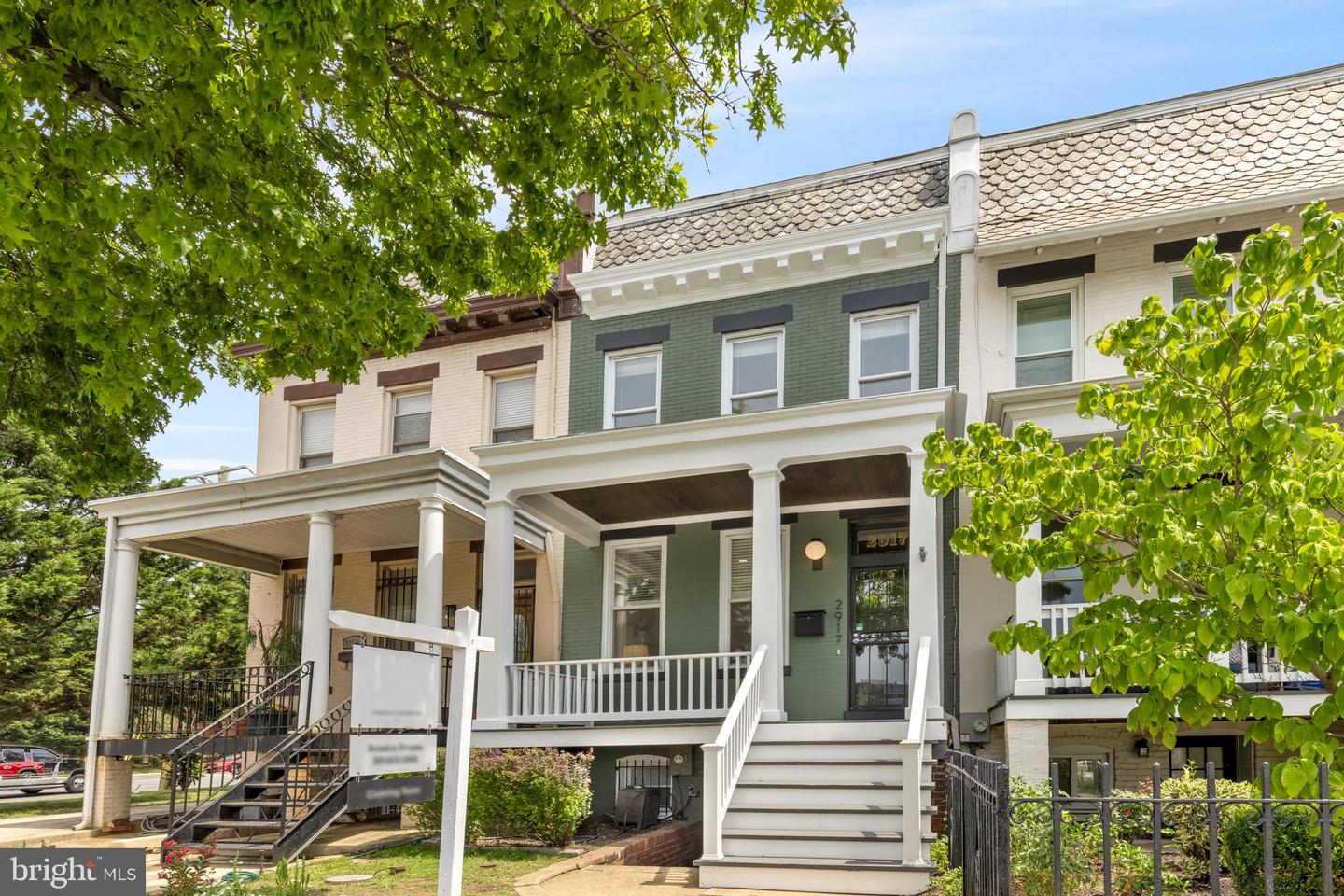 2917 NORTH CAPITOL ST NE, WASHINGTON, District Of Columbia 20002, 4 Bedrooms Bedrooms, ,3 BathroomsBathrooms,Residential,For sale,2917 NORTH CAPITOL ST NE,DCDC2202304 MLS # DCDC2202304