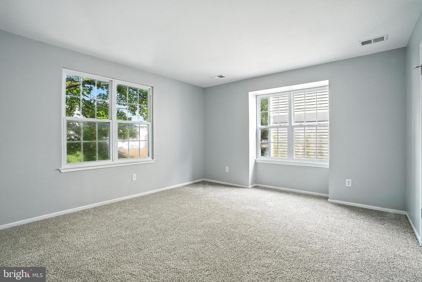 5800 BRIDGETOWN CT #14, BURKE, Virginia 22015, 2 Bedrooms Bedrooms, ,3 BathroomsBathrooms,Residential,For sale,5800 BRIDGETOWN CT #14,VAFX2243926 MLS # VAFX2243926