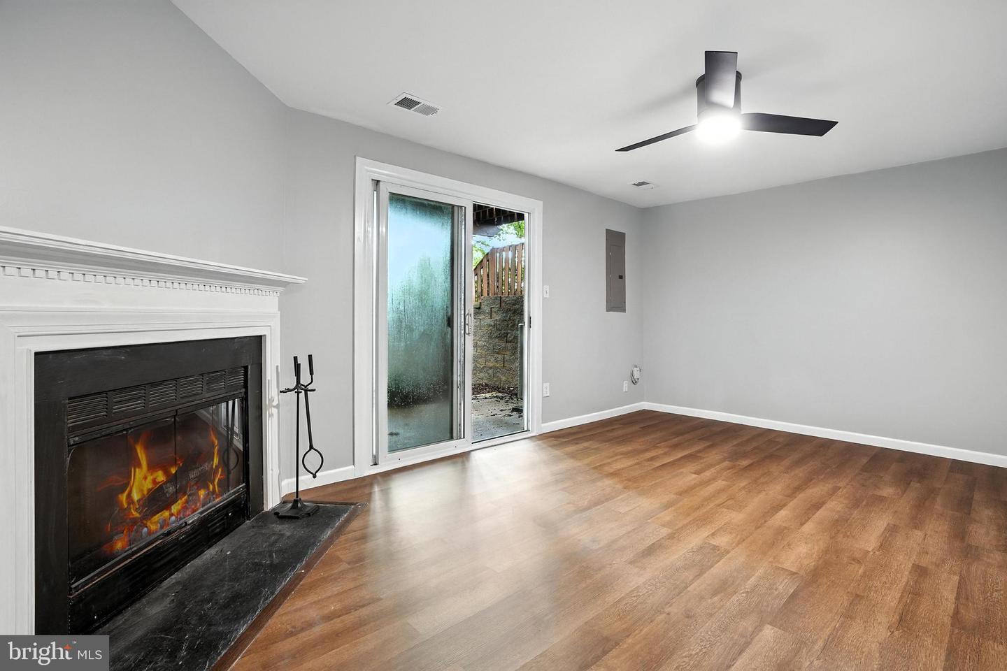 5800 BRIDGETOWN CT #14, BURKE, Virginia 22015, 2 Bedrooms Bedrooms, ,3 BathroomsBathrooms,Residential,For sale,5800 BRIDGETOWN CT #14,VAFX2243926 MLS # VAFX2243926