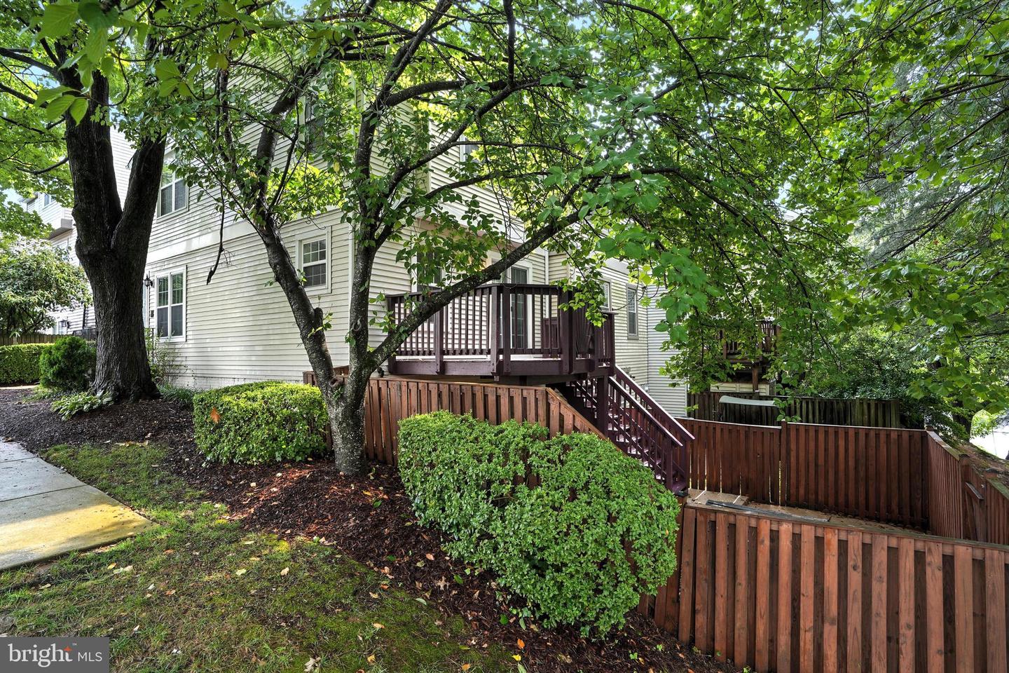 5800 BRIDGETOWN CT #14, BURKE, Virginia 22015, 2 Bedrooms Bedrooms, ,3 BathroomsBathrooms,Residential,For sale,5800 BRIDGETOWN CT #14,VAFX2243926 MLS # VAFX2243926