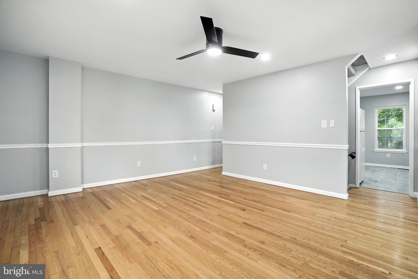 5800 BRIDGETOWN CT #14, BURKE, Virginia 22015, 2 Bedrooms Bedrooms, ,3 BathroomsBathrooms,Residential,For sale,5800 BRIDGETOWN CT #14,VAFX2243926 MLS # VAFX2243926