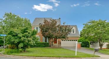 46409 WOODLAKE PL, STERLING, Virginia 20165, 4 Bedrooms Bedrooms, ,2 BathroomsBathrooms,Residential,For sale,46409 WOODLAKE PL,VALO2098558 MLS # VALO2098558