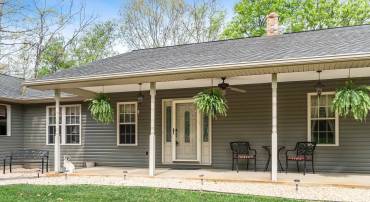 5409 SMITH CREEK RD, NEW MARKET, Virginia 22844, 3 Bedrooms Bedrooms, ,2 BathroomsBathrooms,Residential,5409 SMITH CREEK RD,666306 MLS # 666306