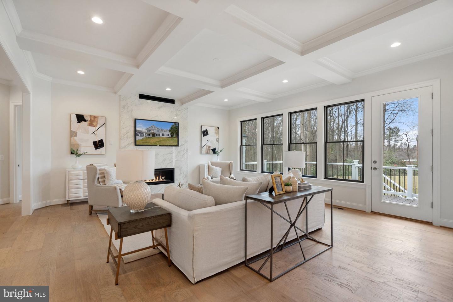 1002 COUNTRY CLUB DR NE, VIENNA, Virginia 22180, 6 Bedrooms Bedrooms, ,6 BathroomsBathrooms,Residential,For sale,1002 COUNTRY CLUB DR NE,VAFX2245926 MLS # VAFX2245926