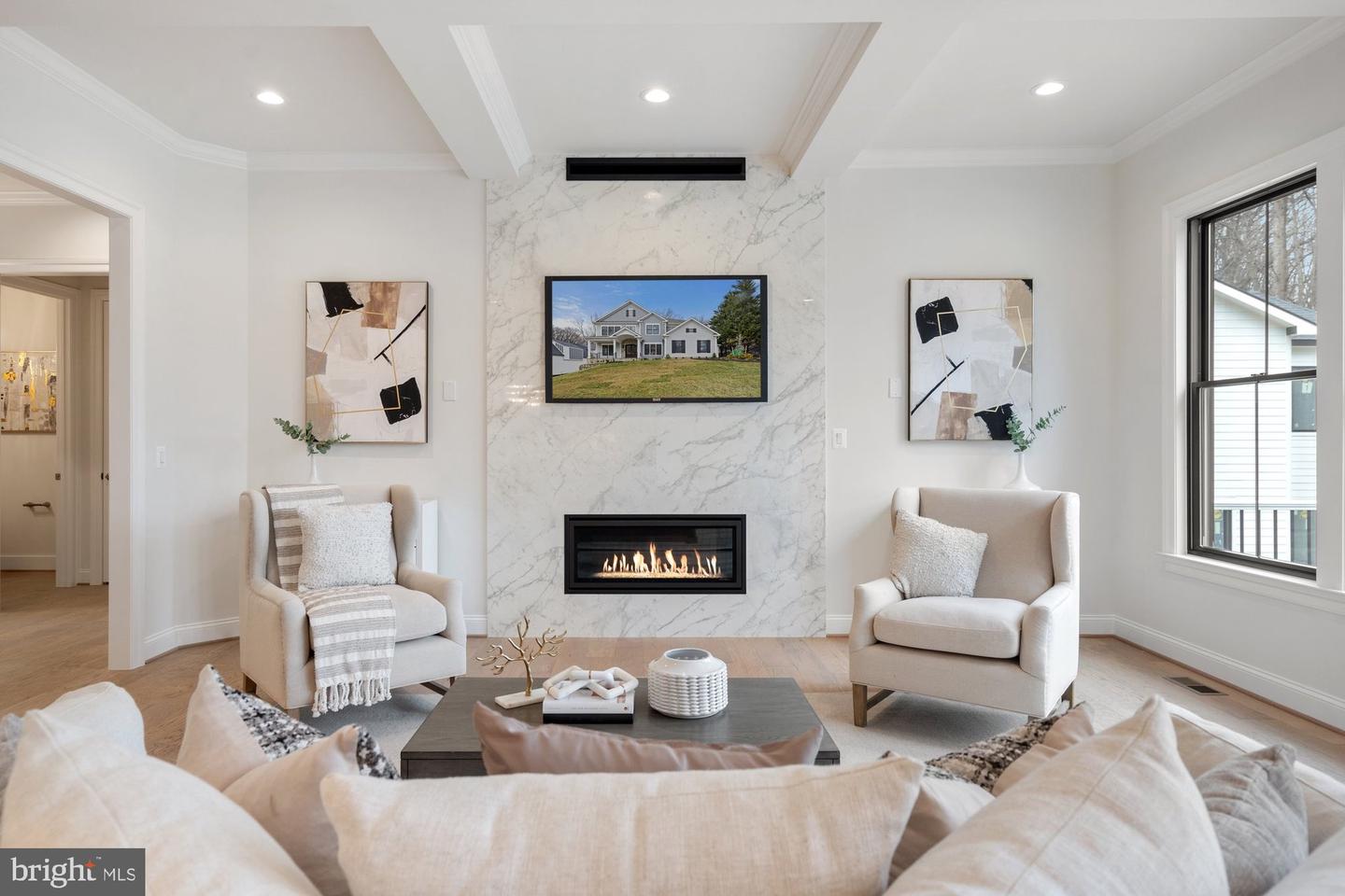 1002 COUNTRY CLUB DR NE, VIENNA, Virginia 22180, 6 Bedrooms Bedrooms, ,6 BathroomsBathrooms,Residential,For sale,1002 COUNTRY CLUB DR NE,VAFX2245926 MLS # VAFX2245926