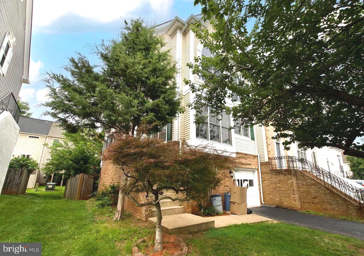 14552 WOODGATE MANOR PL, CENTREVILLE, Virginia 20120, 3 Bedrooms Bedrooms, ,3 BathroomsBathrooms,Residential,For sale,14552 WOODGATE MANOR PL,VAFX2247112 MLS # VAFX2247112