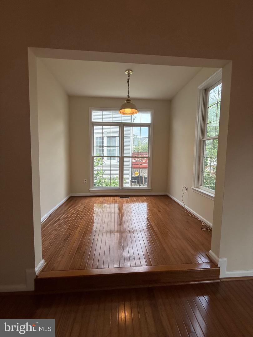 14552 WOODGATE MANOR PL, CENTREVILLE, Virginia 20120, 3 Bedrooms Bedrooms, ,3 BathroomsBathrooms,Residential,For sale,14552 WOODGATE MANOR PL,VAFX2247112 MLS # VAFX2247112