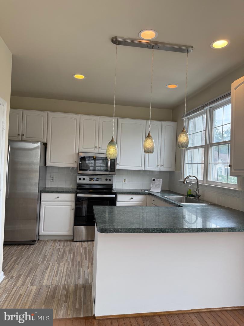 14552 WOODGATE MANOR PL, CENTREVILLE, Virginia 20120, 3 Bedrooms Bedrooms, ,3 BathroomsBathrooms,Residential,For sale,14552 WOODGATE MANOR PL,VAFX2247112 MLS # VAFX2247112