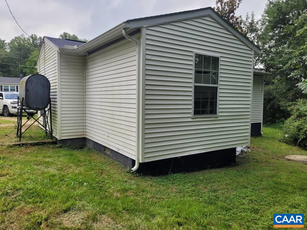 853 FORD AVE, STANARDSVILLE, Virginia 22973, 3 Bedrooms Bedrooms, ,1 BathroomBathrooms,Residential,853 FORD AVE,667677 MLS # 667677