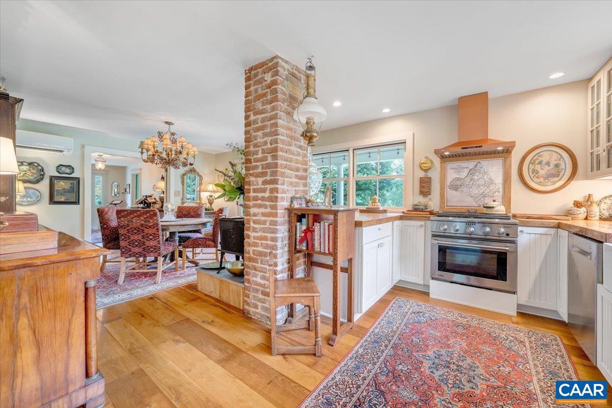 785 JONESBORO RD, ROSELAND, Virginia 22967, 4 Bedrooms Bedrooms, ,2 BathroomsBathrooms,Residential,785 JONESBORO RD,667678 MLS # 667678