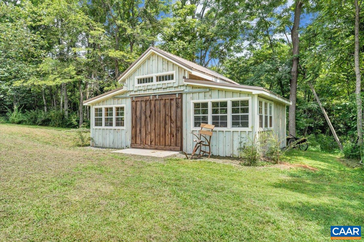 785 JONESBORO RD, ROSELAND, Virginia 22967, 4 Bedrooms Bedrooms, ,2 BathroomsBathrooms,Residential,785 JONESBORO RD,667678 MLS # 667678