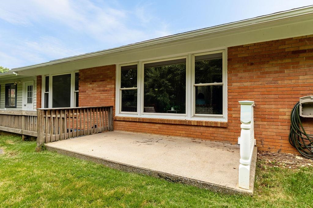 285 SKYVIEW CIR, VERONA, Virginia 24482, 3 Bedrooms Bedrooms, ,1 BathroomBathrooms,Residential,285 SKYVIEW CIR,667679 MLS # 667679
